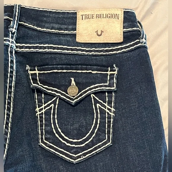 True Religion Blue Jeans with Signature Horsehoes Stitching - Picture 1 of 12